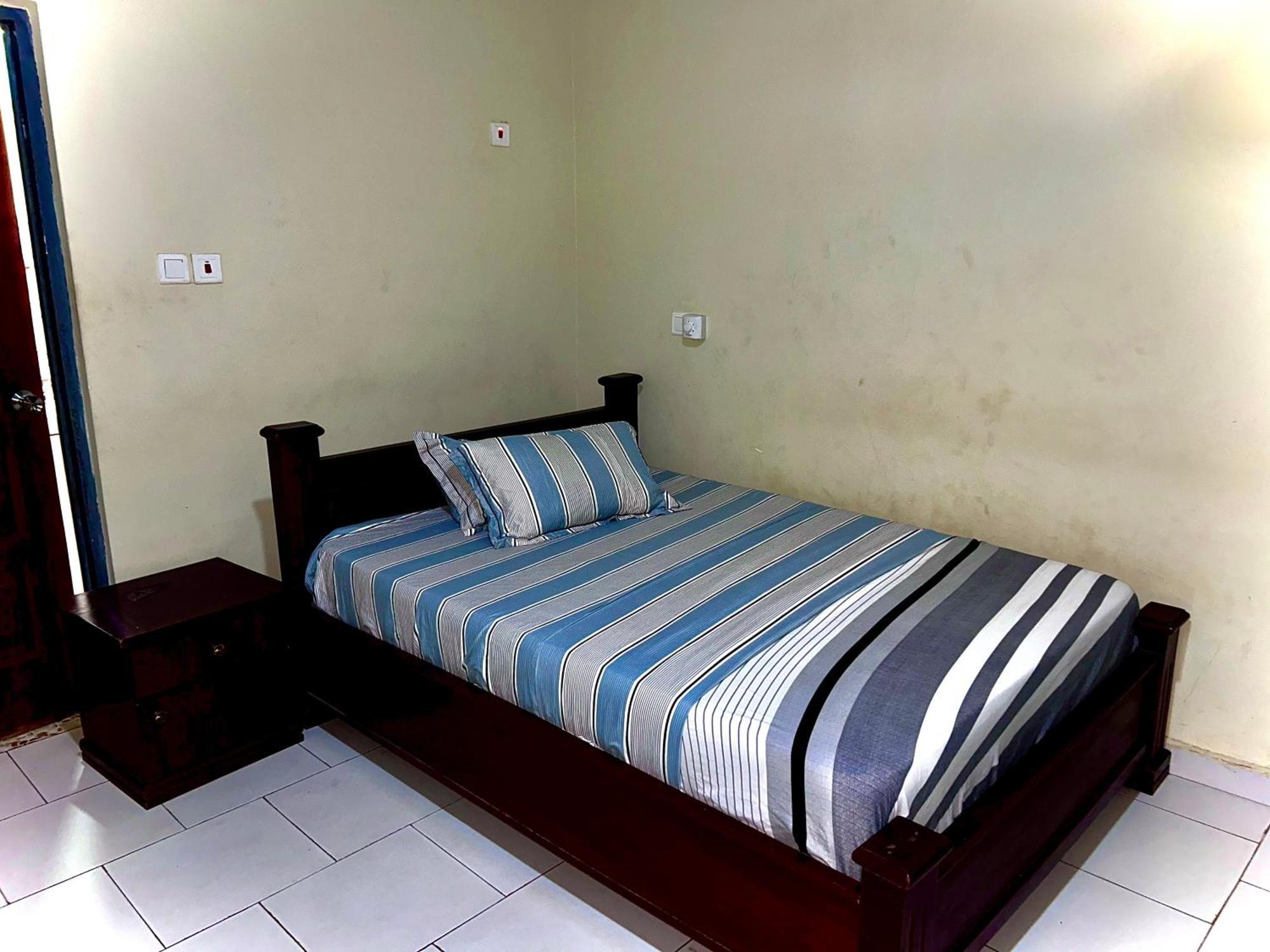 Jessie Hotel Adenta Kamer foto